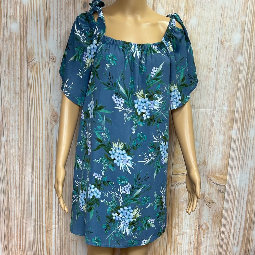 Altar’d State Floral Cold‎ Shoulder Dress